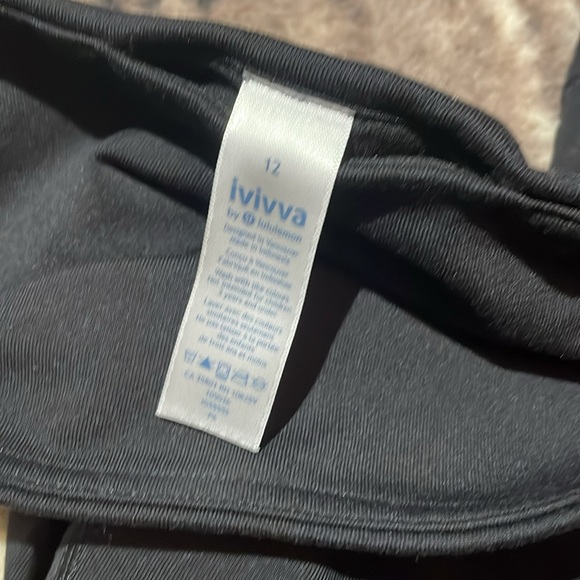 3 Pairs Ivivva leggings - Picture 6 of 15